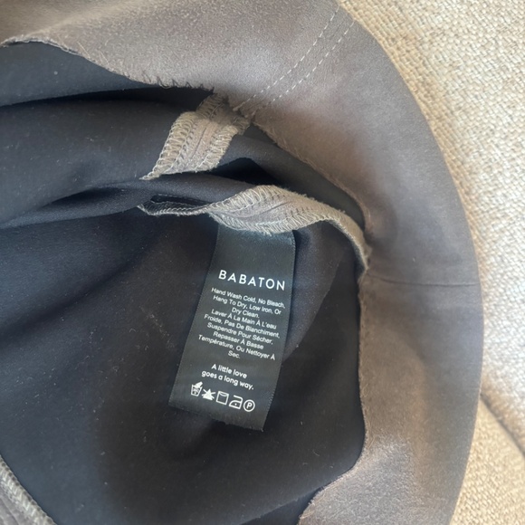 Aritizia Babaton Faux Suede Brown Mini Skirt Size 00 - Picture 3 of 4